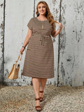 Vestido Plus Size Listrado - Adele lojasoeconomia Caqui G 