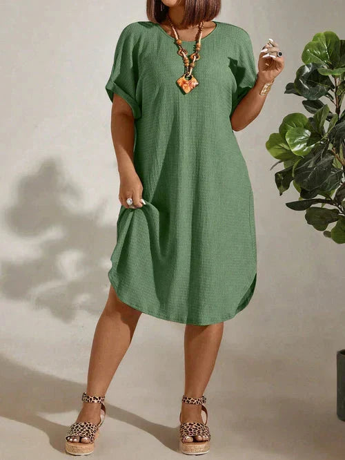 Vestido Textura Leve e Manga Morcego Plus Size - Britney lojasoeconomia 